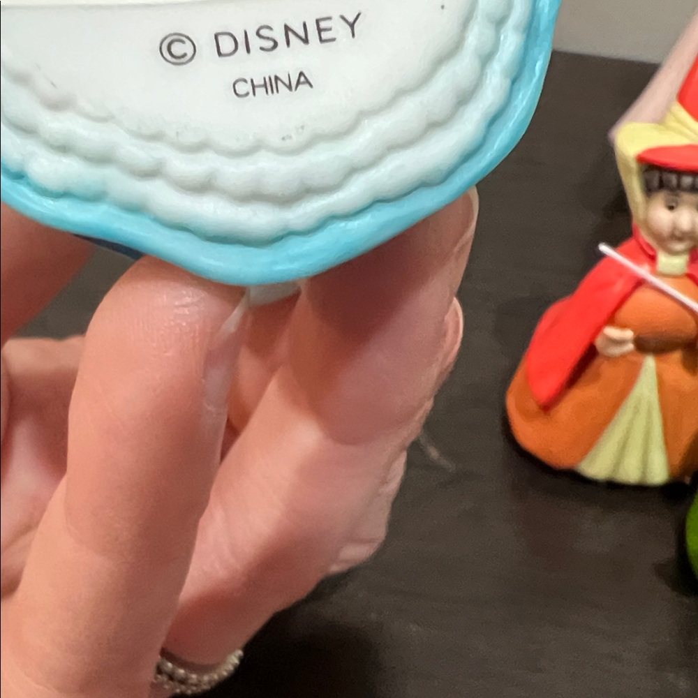 Vintage Disney Porcelain Sleeping Beauty Figurine Set - Picture 3 of 11